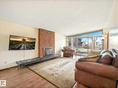 9735 155 ST NW, Edmonton - $414,900