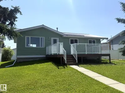 Interior photo 1 of 4813 56 AV