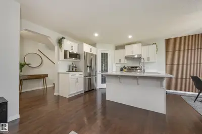 Interior photo 3 of 1305 MCALLISTER WY SW