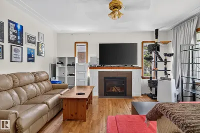 Interior photo 4 of 12229 88 ST NW