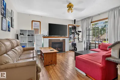 Interior photo 2 of 12229 88 ST NW