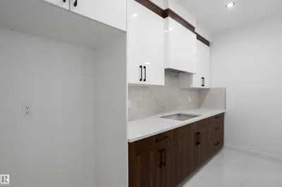 Interior photo 2 of 715 30 ST SW