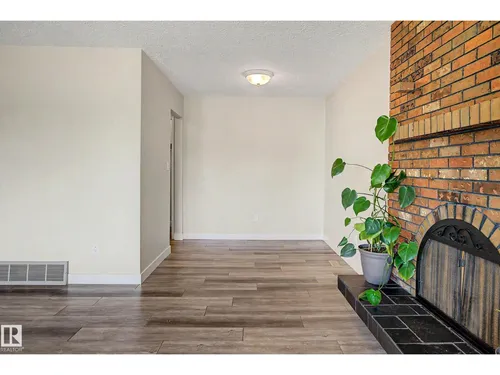 , Edmonton - $425,000
