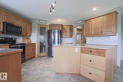 Interior photo 4 of #350 50512 RGE RD 245