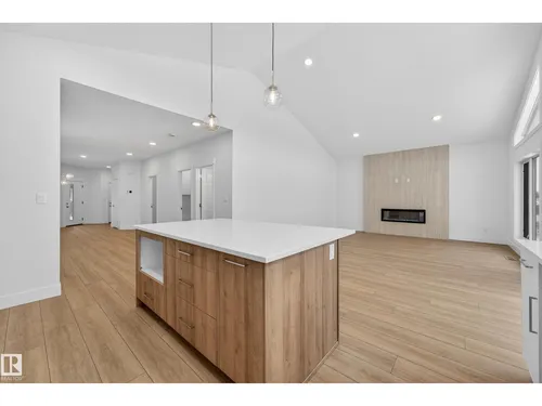 7093 KIVIAQ CR SW, Edmonton - $809,000