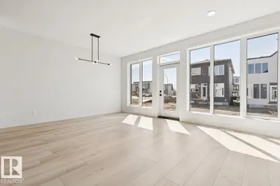 Interior photo 3 of 436 30 ST SW