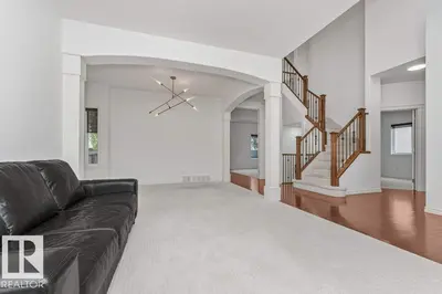 Interior photo 2 of 2827 TERWILLEGAR WD NW