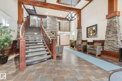 Interior photo 1 of #209 1589 GLASTONBURY BV NW
