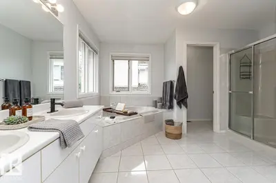 Interior photo 2 of 300 FERRIS WY NW