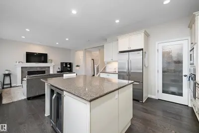 Interior photo 2 of 4015 ALEXANDER WY SW