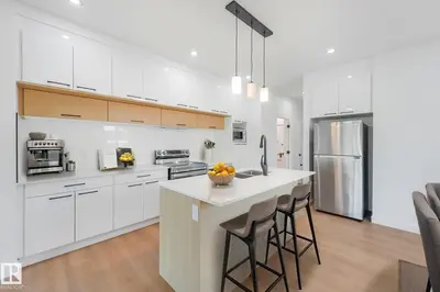 Interior photo 3 of 11307 46 AV NW