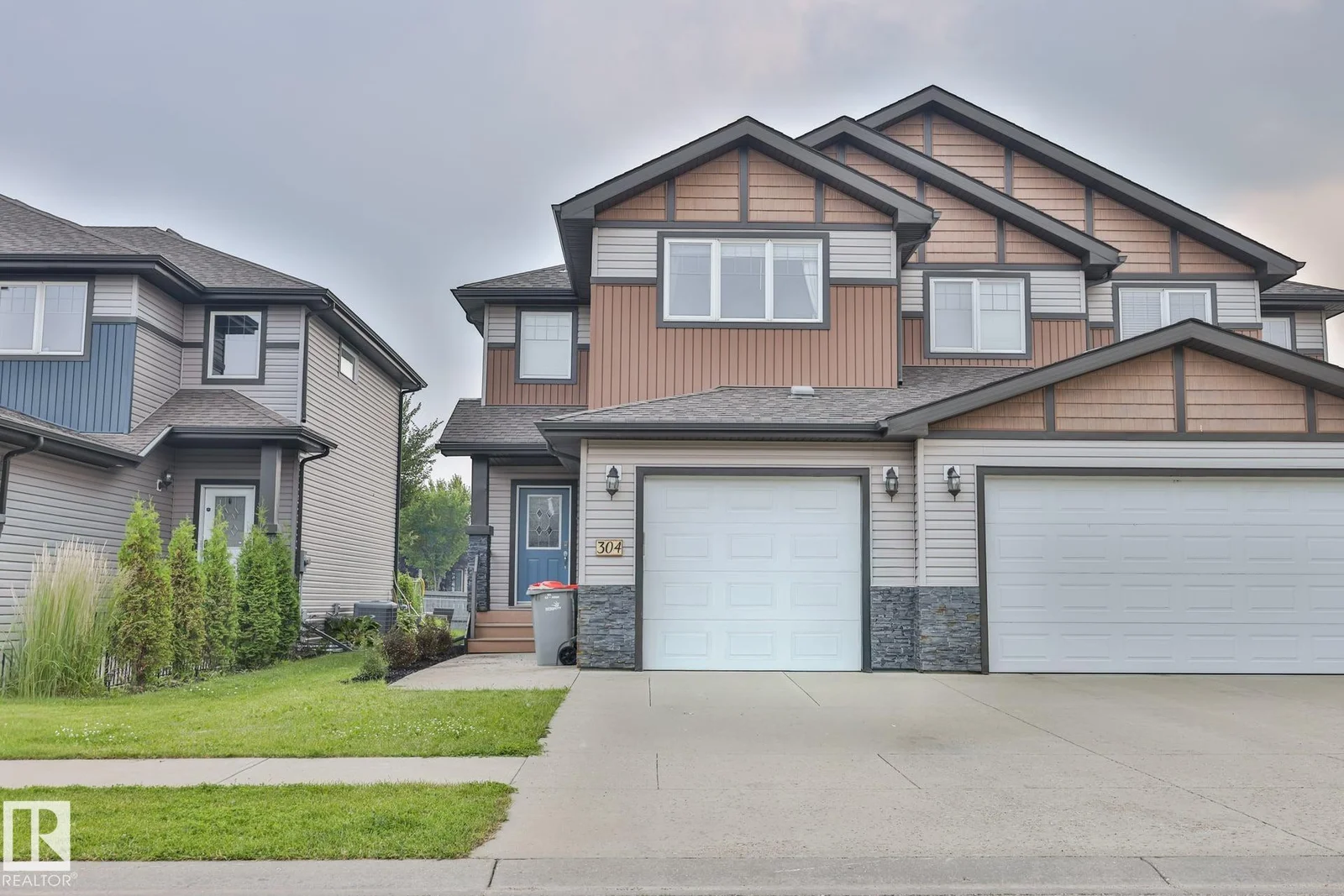 304 GENESIS Villa(s), Stony Plain - 3 bedroom Duplex for sale