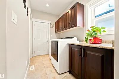 Interior photo 4 of 5110 RUE EAGLEMONT