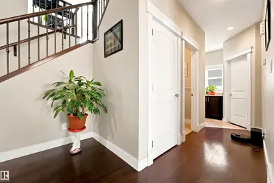 Interior photo 2 of 5110 RUE EAGLEMONT