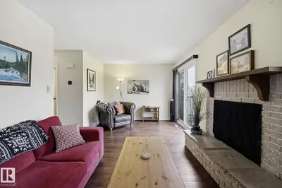 Interior photo 4 of 5362 38A AV NW