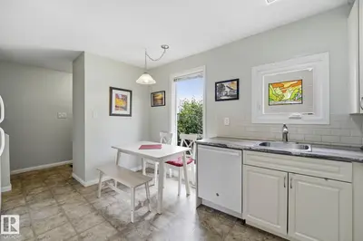 Interior photo 2 of 5362 38A AV NW