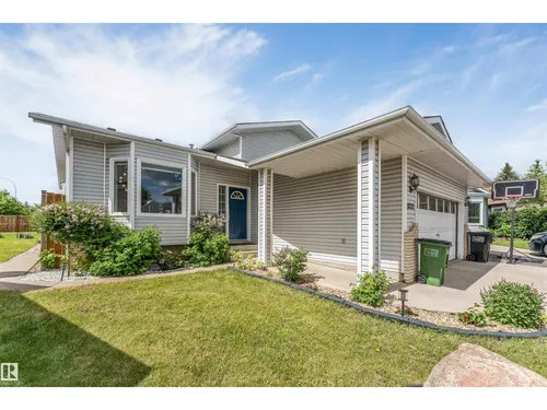 3332 43 ST NW, Edmonton - $449,000