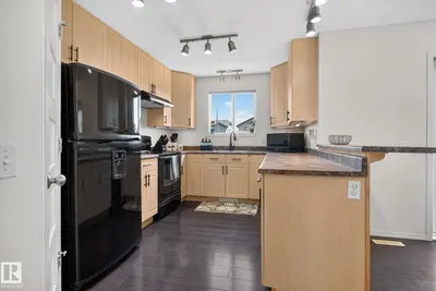 Interior photo 4 of 191 BROOKVIEW PL