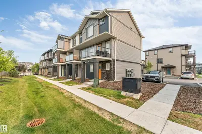 Interior photo 1 of #25 1530 TAMARACK BV NW