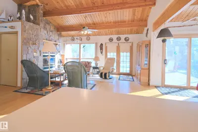Interior photo 4 of #128 4521 LAKESHORE RD