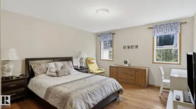 Interior photo 4 of 125 DECHENE RD NW