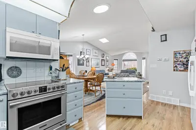 Interior photo 3 of #12 64 BLACKBURN DR SW SW