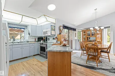 Interior photo 4 of #12 64 BLACKBURN DR SW SW