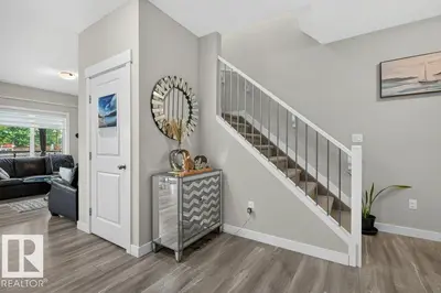 Interior photo 3 of 848 EBBERS CR NW