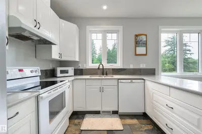 Interior photo 2 of 56010 RGE ROAD 20A