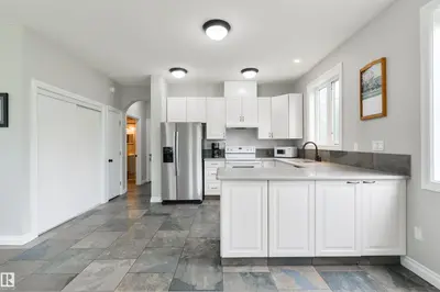 Interior photo 4 of 56010 RGE ROAD 20A