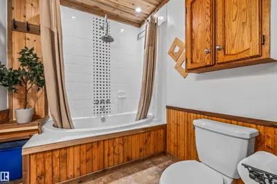 Interior photo 4 of 4917 50 ST