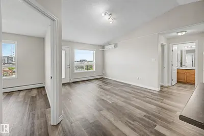 Interior photo 4 of #1410 7339 SOUTH TERWILLEGAR DR NW