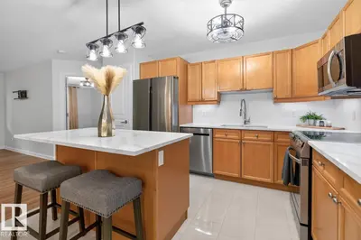 Interior photo 3 of #108 400 PALISADES WY