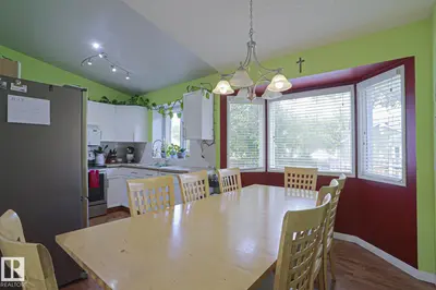 Interior photo 4 of 1439 80 ST NW