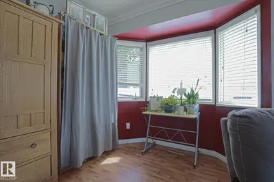 Interior photo 2 of 1439 80 ST NW