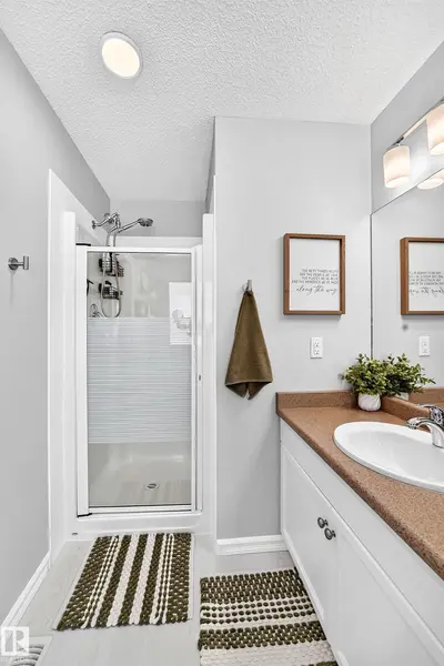 Interior photo 2 of 823 77 ST SW SW