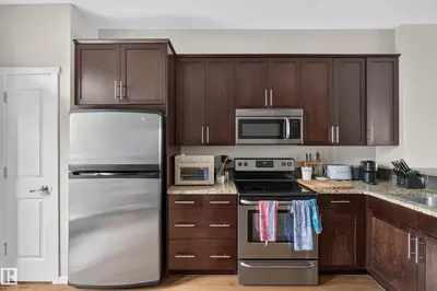 Interior photo 4 of #53 603 WATT BV SW