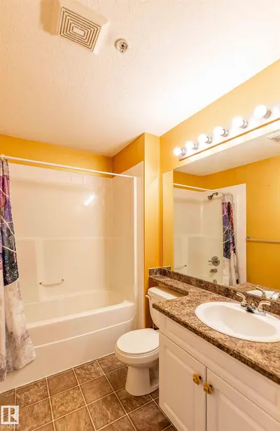 Interior photo 3 of #1111 7339 SOUTH TERWILLEGAR DR NW