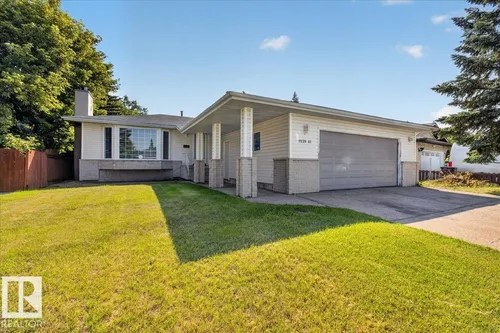 1939 61 ST NW, Edmonton - $474,800