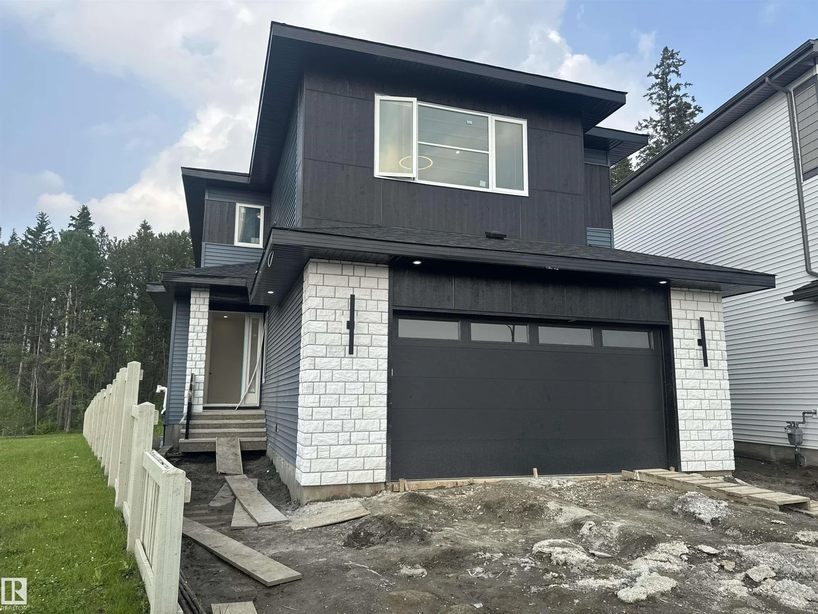 , Spruce Grove - 5 bedroom Detached Single Family for sale