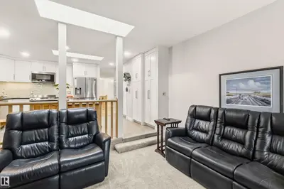 Interior photo 2 of 31 GARIEPY CR NW