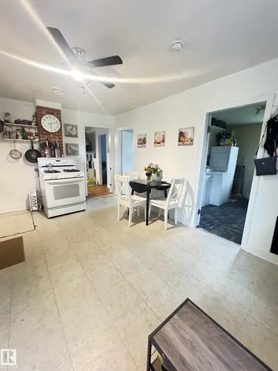 Interior photo 3 of 5019 48 AV