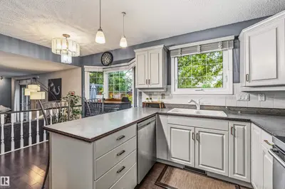 Interior photo 4 of 15915 112 ST NW