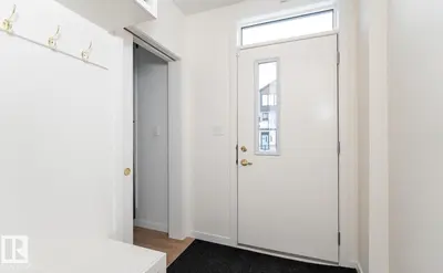 Interior photo 1 of 427 39 ST SW