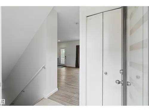 #1 14315 Stony Plain NW, Edmonton - $379,900