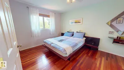 Interior photo 1 of 4 OAKLAND WY
