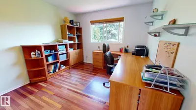 Interior photo 4 of 4 OAKLAND WY