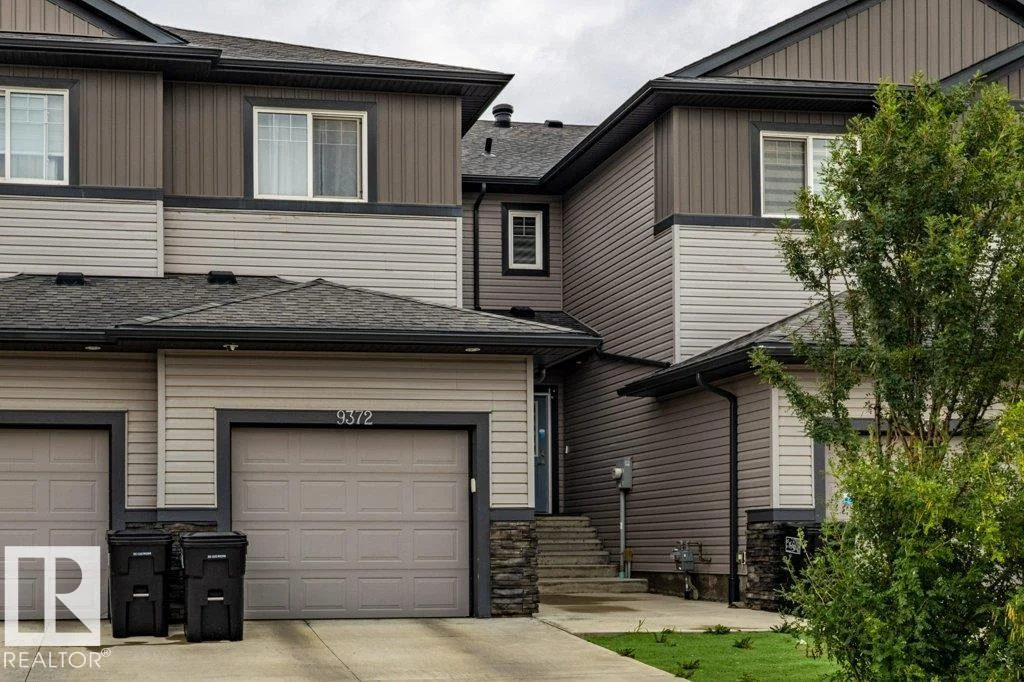 9372 Cooper BN SW SW, Edmonton - 4 bedroom Residential Attached for sale