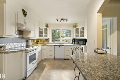 Interior photo 3 of 7215 96B AV NW