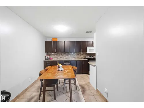 219 Callingwood Tw NW NW, Edmonton - $269,000